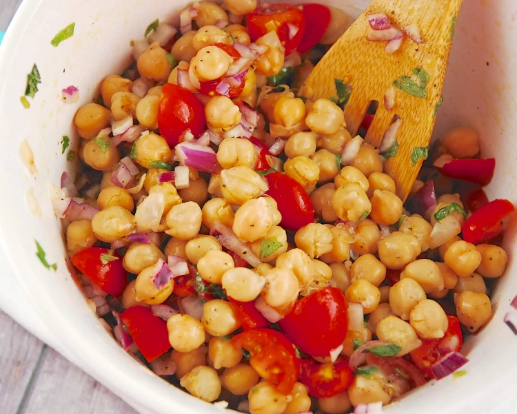 easy chickpea salad