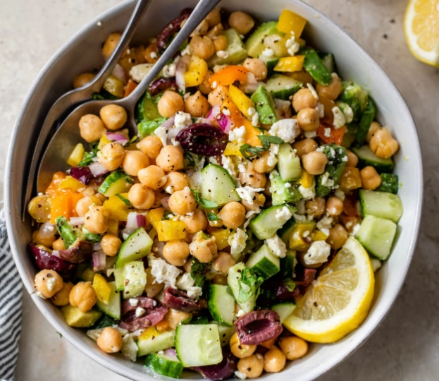 Mediterranean garbanzo bean salad