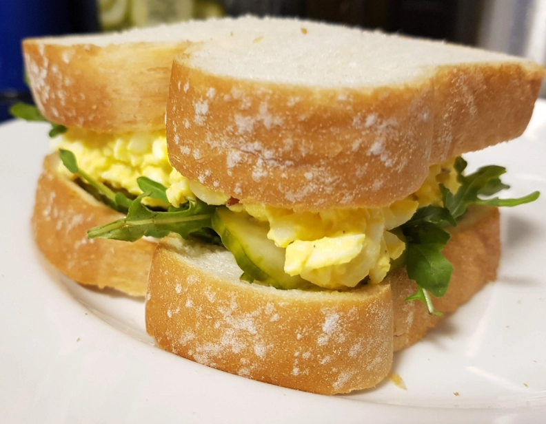 how to make egg sandwich