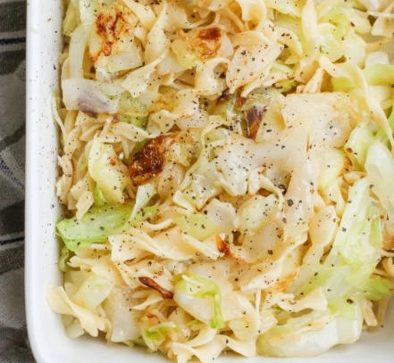 Easy Cabbage and Noodles Recipe (Haluski) - One-Pan Comfort Food