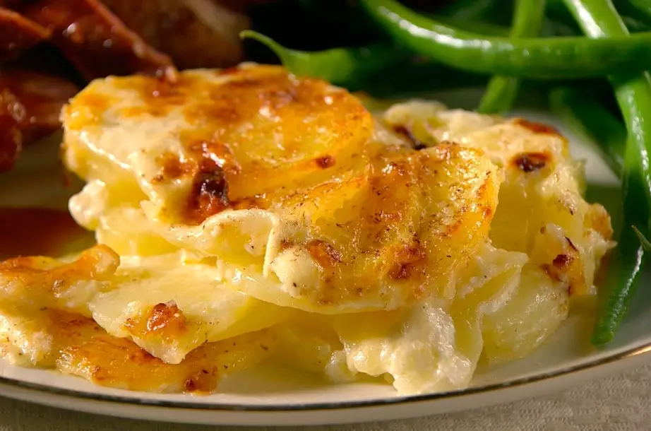 Perfect Dauphinoise Potatoes Recipe: Creamy & Crispy Every Time