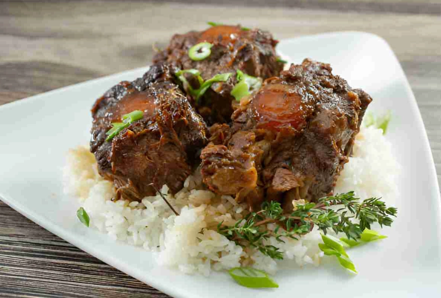 Ultimate Slow Cooker Oxtail Recipe: Fall-Off-The-Bone Perfection