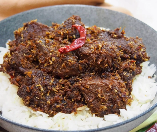 slow-cooked beef rendang slow-cooked beef rendang