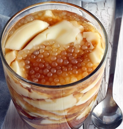 What is the English name for taho?
